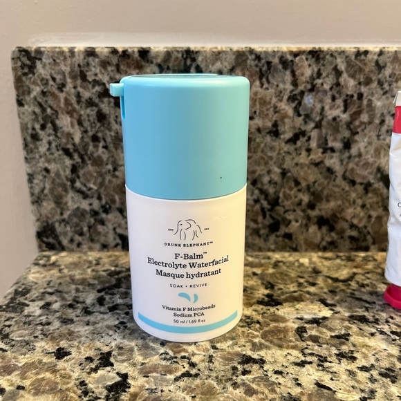 Drunk Elephant - Picture 7 of 10